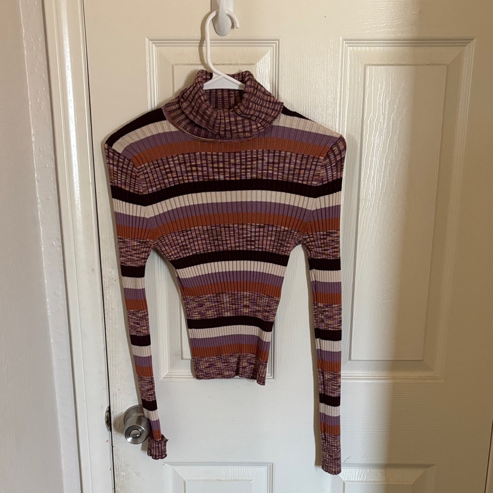 Hooked Up by IOT Multicolor Striped Turtleneck Sweater